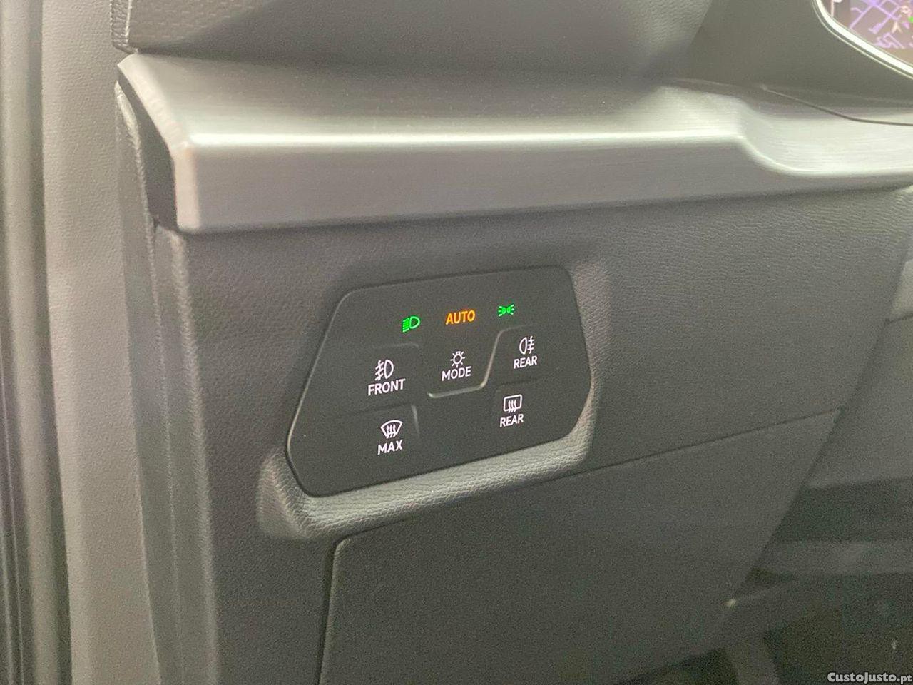 SEAT Leon 1.5 TSI e-Hybrid FR DSG — fotografia 5