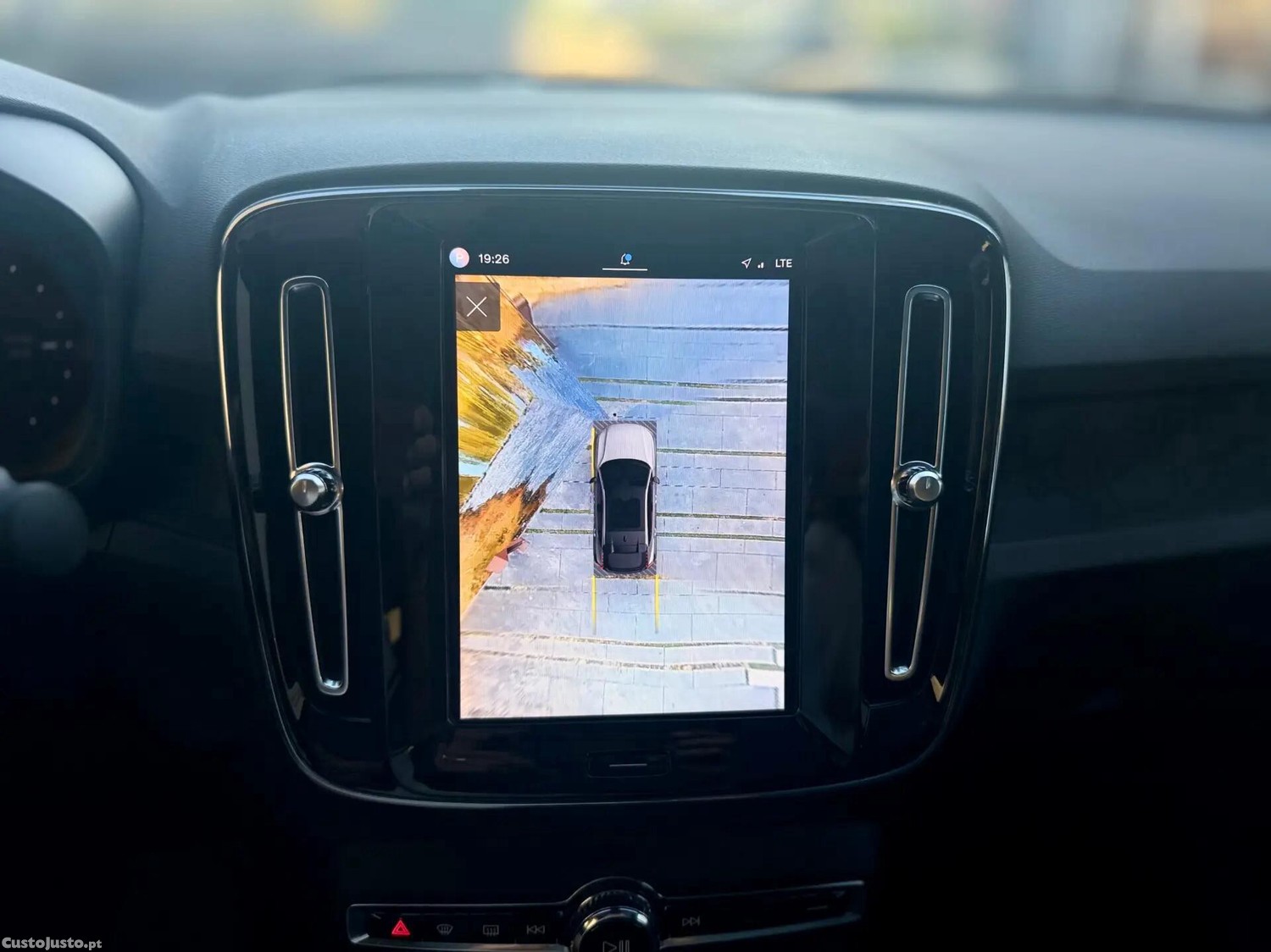Volvo C40 Recharge 82 kWh Single M. Extended Range RWD Ultimate — fotografia 5