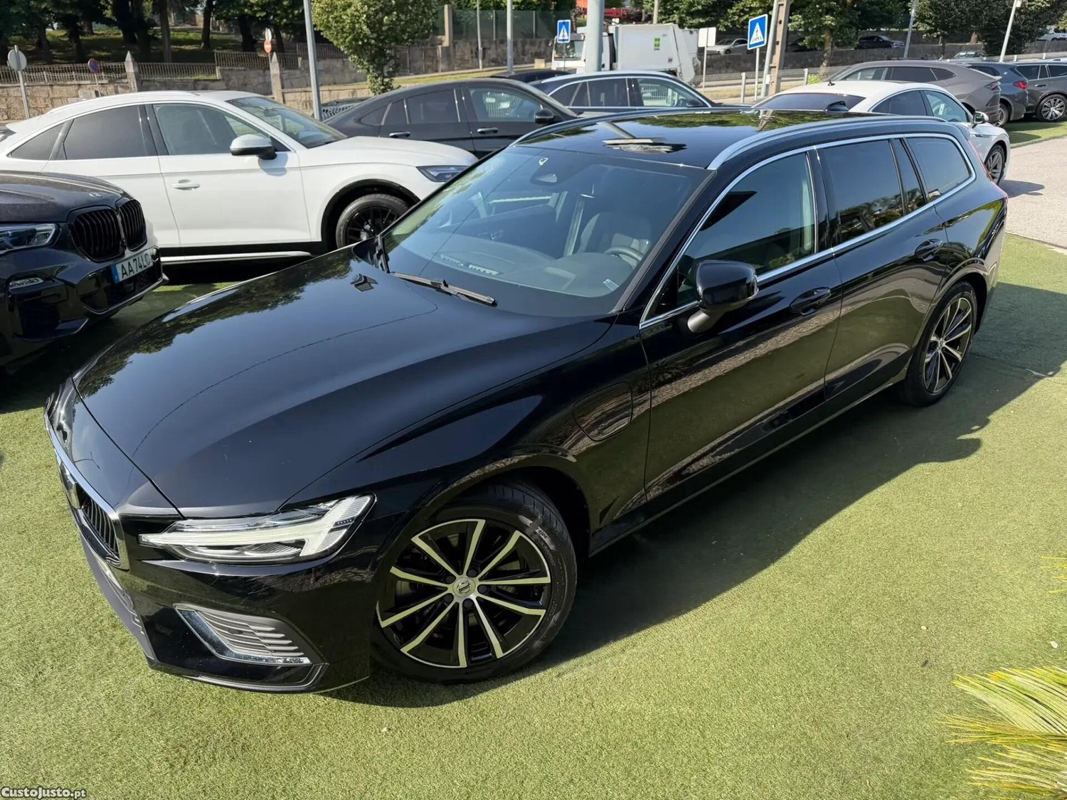Volvo V60 2.0 T6 AWD TE Essential — fotografia 26