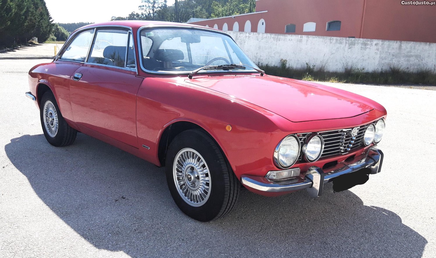 Alfa Romeo GTV 2000 Bertone 1972 — fotografia 8