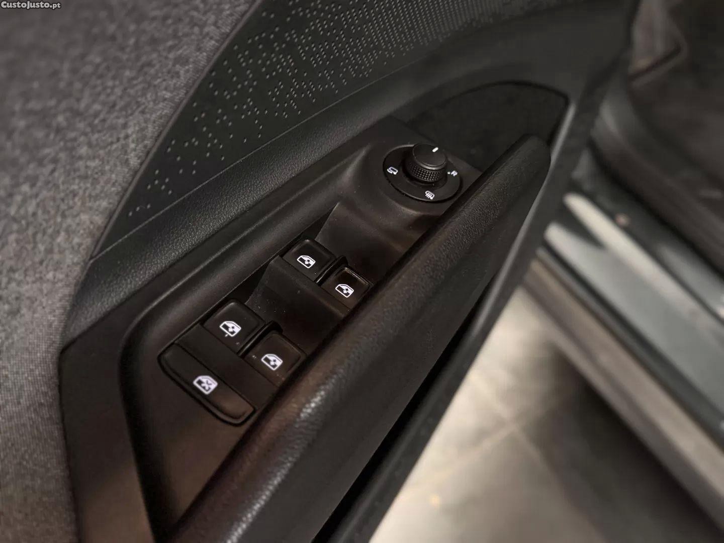 Skoda Enyaq Iv 60 — fotografia 11