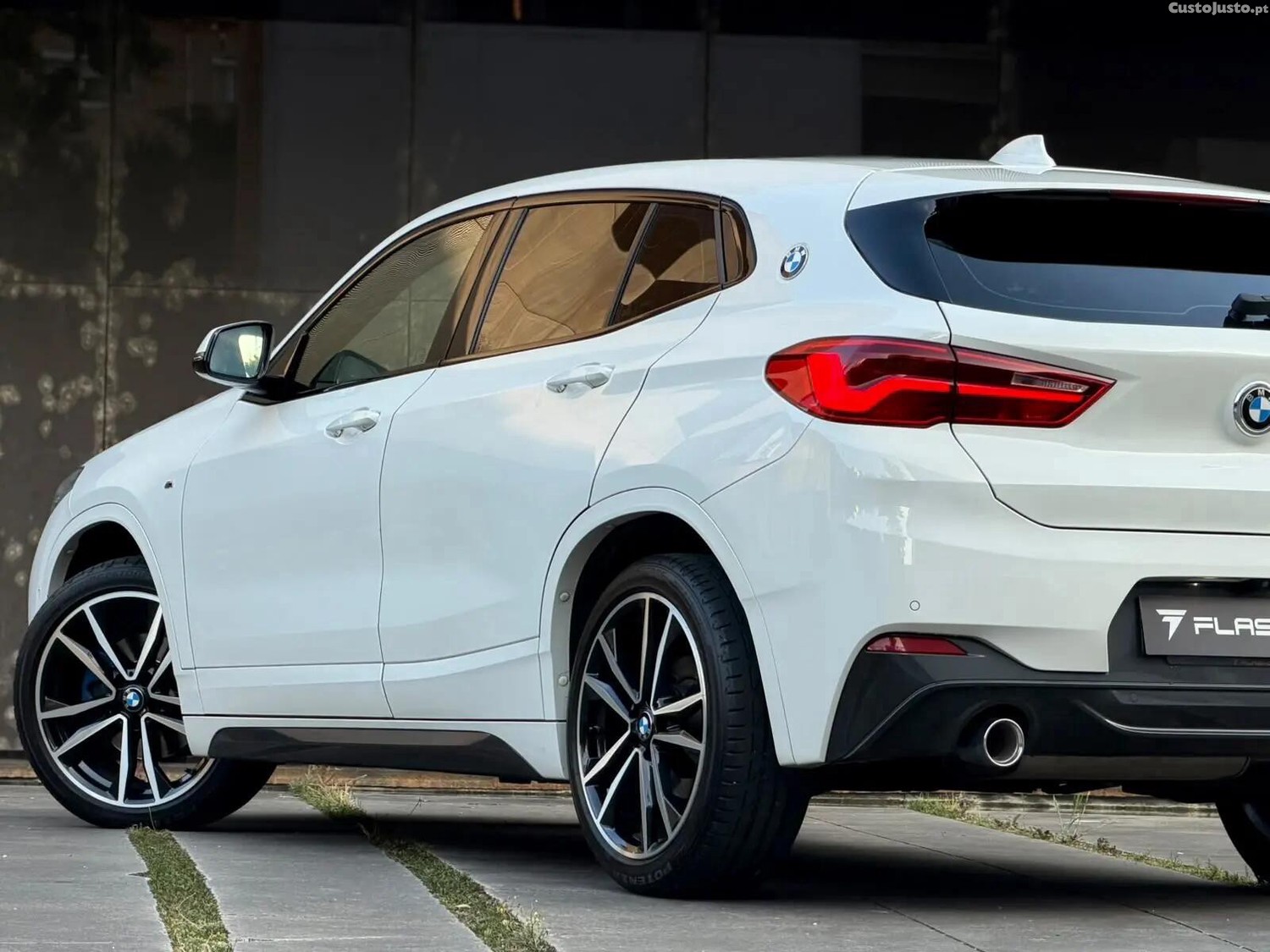 BMW X2 18 d sDrive Auto X Pack M — fotografia 18