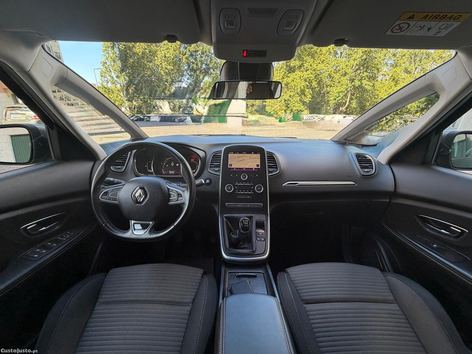 Renault Grand Scénic ENERGY TCe 130 INTENS — fotografia 5