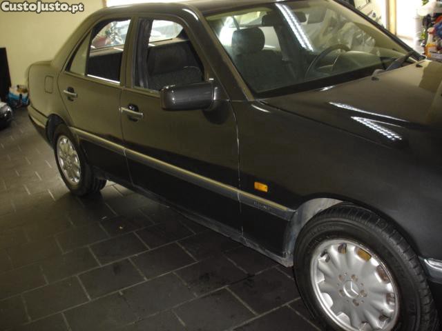 Mercedes-Benz C 220 D - 96 foto 5