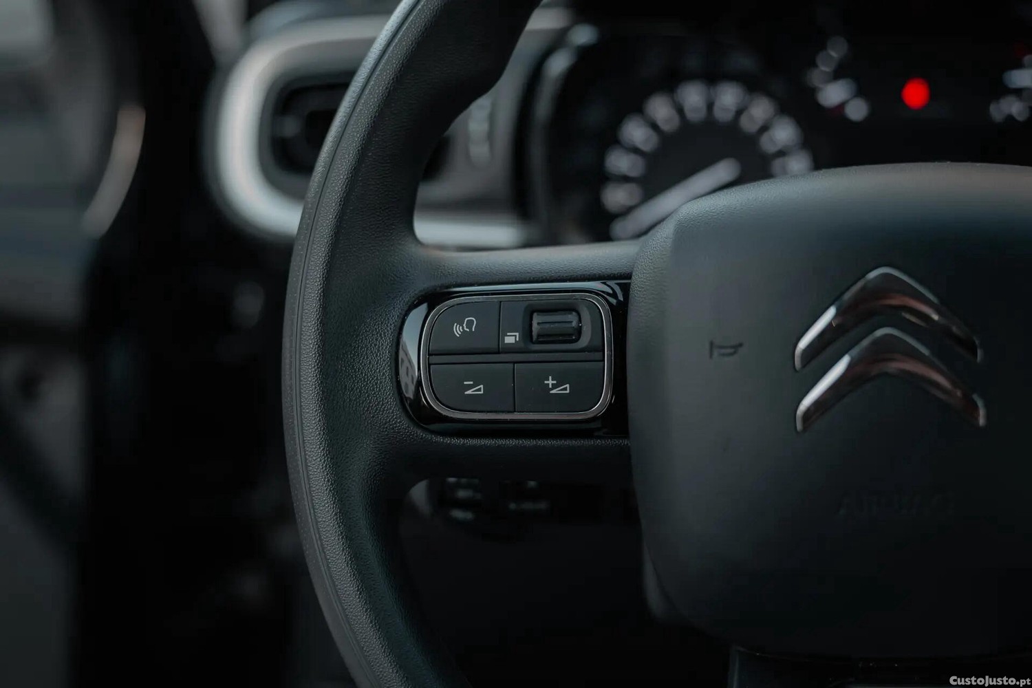 Citroën C3 1.2 PureTech Feel — fotografia 8