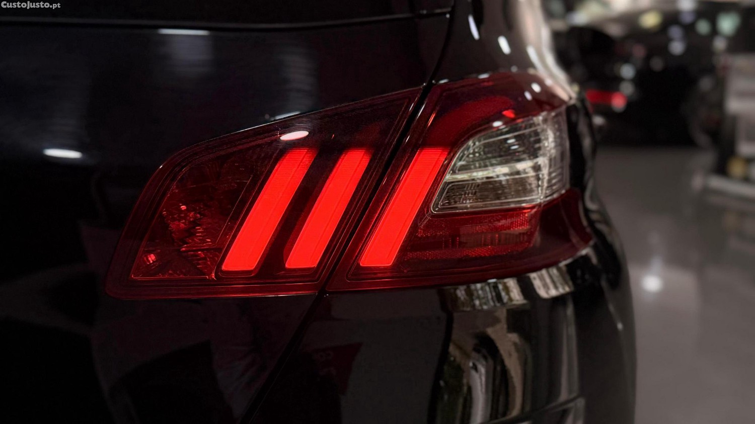 Peugeot 308 e-HDi FAP 110 Stop&Start Allure — fotografia 9