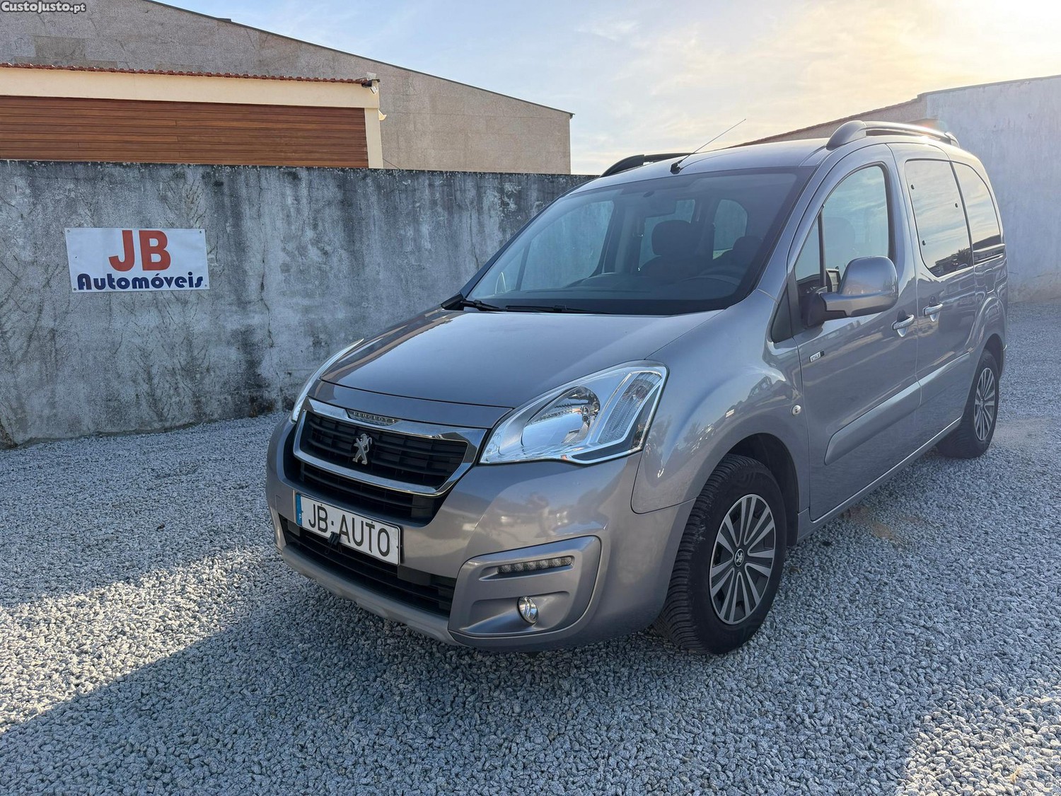 Peugeot Partner 1.6 BlueHDi Style — fotografia 12