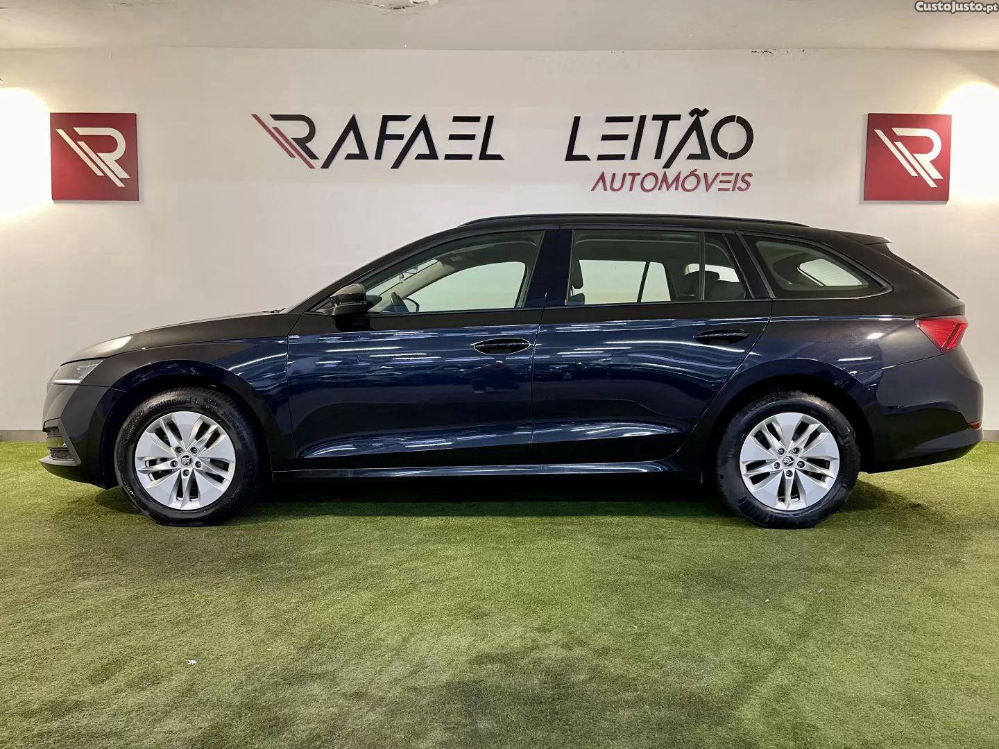 Skoda Octavia 2.0 tdi ambition dsg — fotografia 25