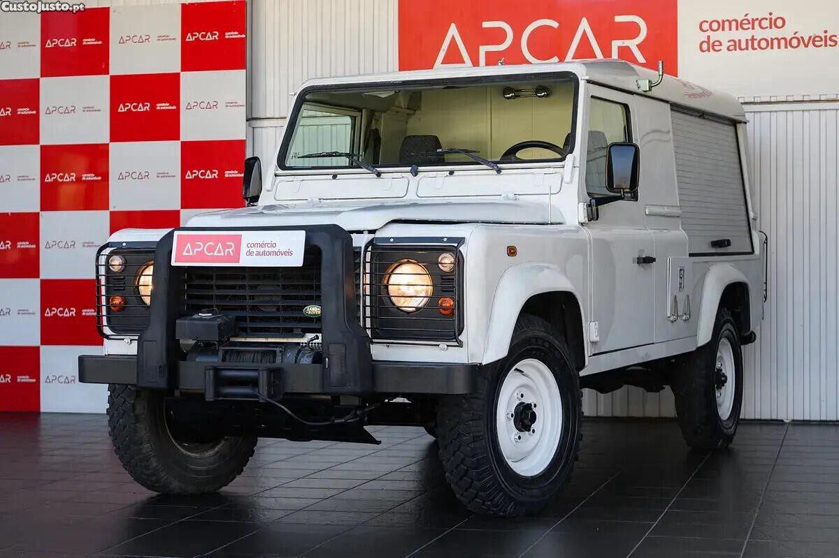 Land Rover Defender 110 2.5 Td5 E — fotografia 25