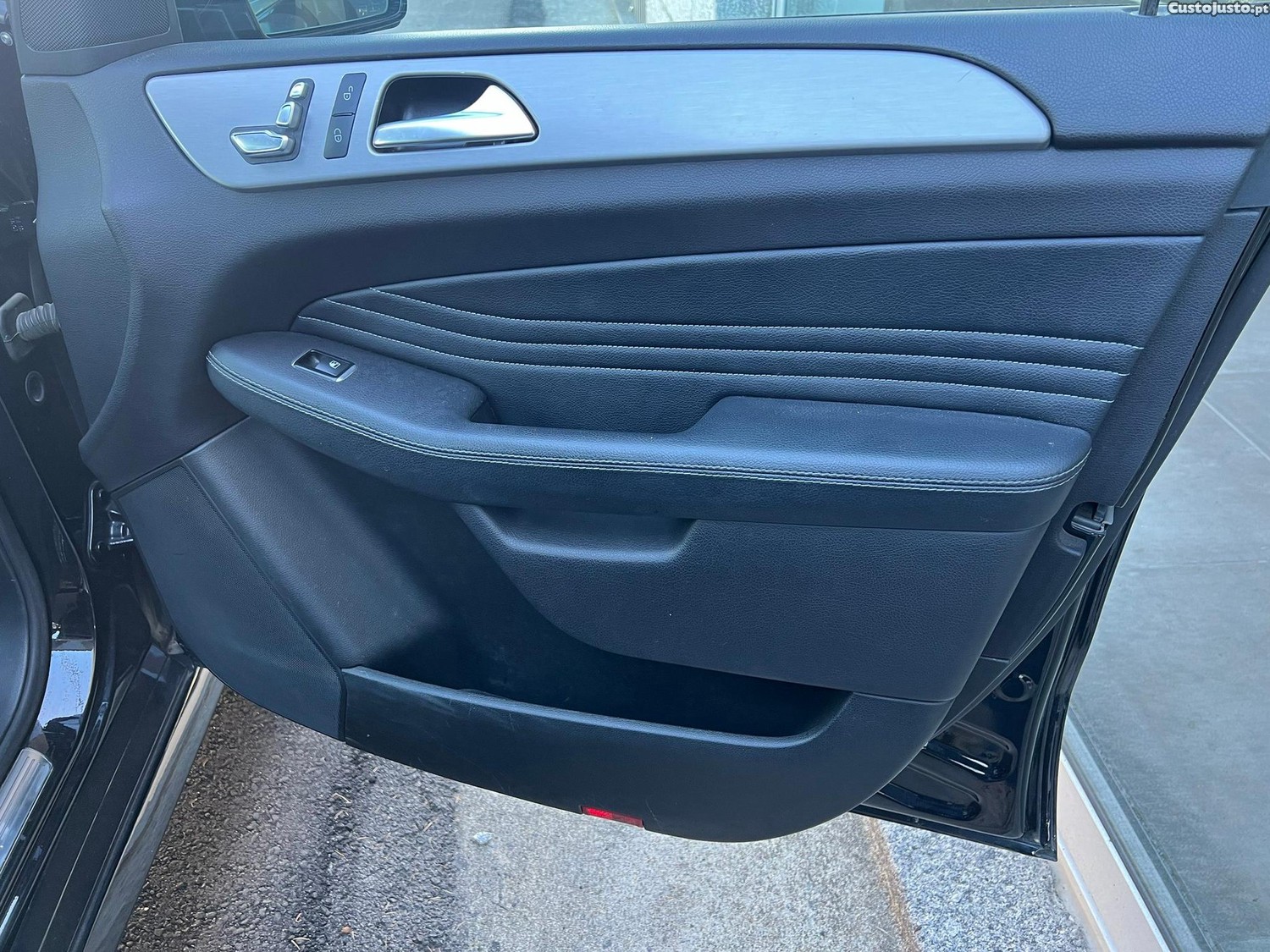 Mercedes-Benz GLE 250 d — fotografia 4