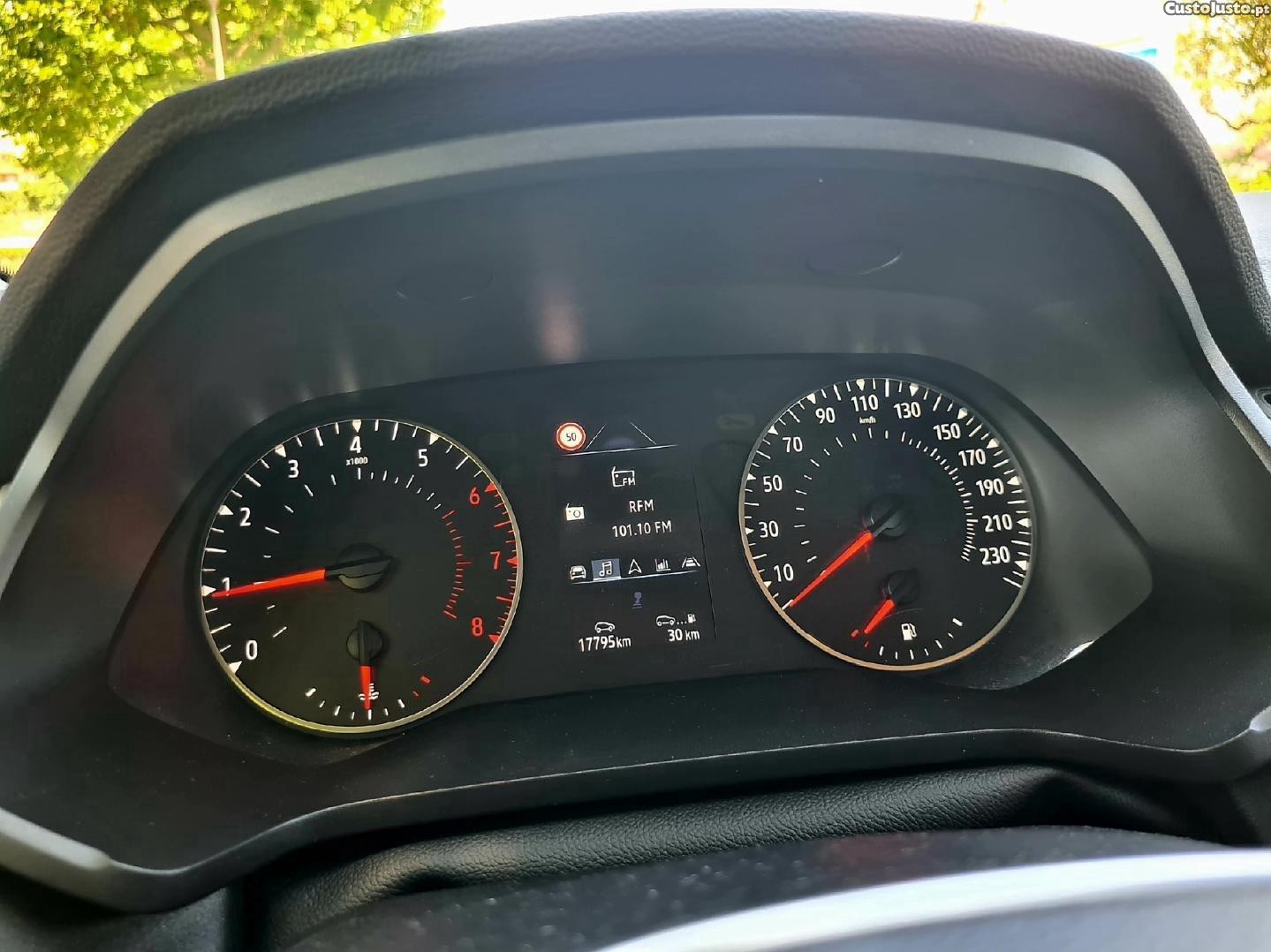 Renault Captur GPS A/C Económico — fotografia 9