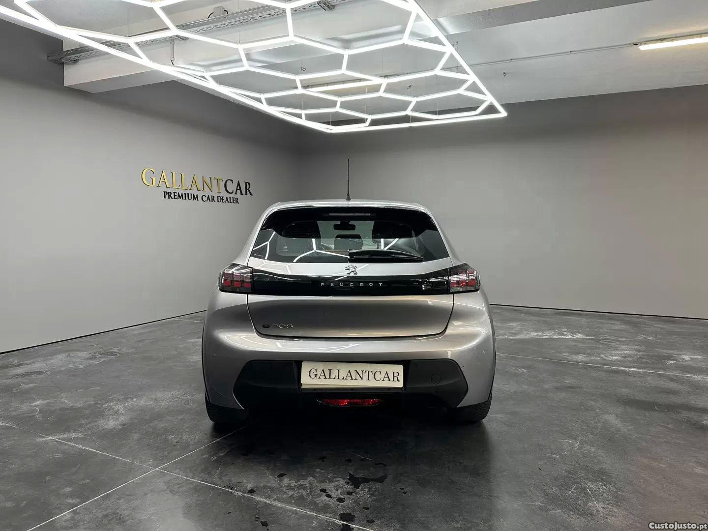 Peugeot e-208 E-208 50 kwh aut. led keylessgo klima pdc — fotografia 8