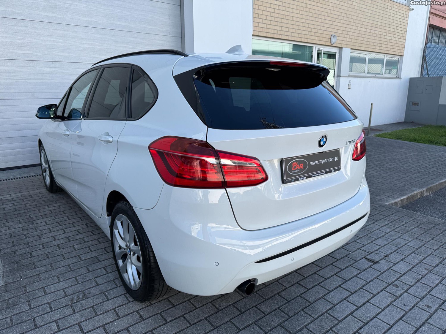 BMW 218 Active Tourer d Line Sport Auto - 15 foto 4