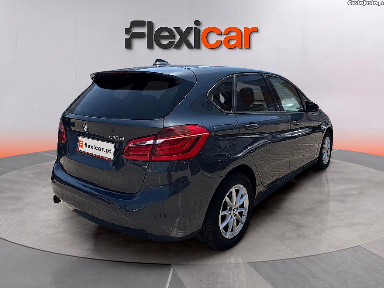 BMW 218 Active Tourer d Auto — fotografia 9