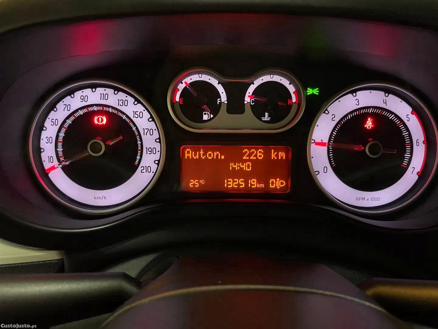 Fiat 500L 1.3 mj lounge — fotografia 12