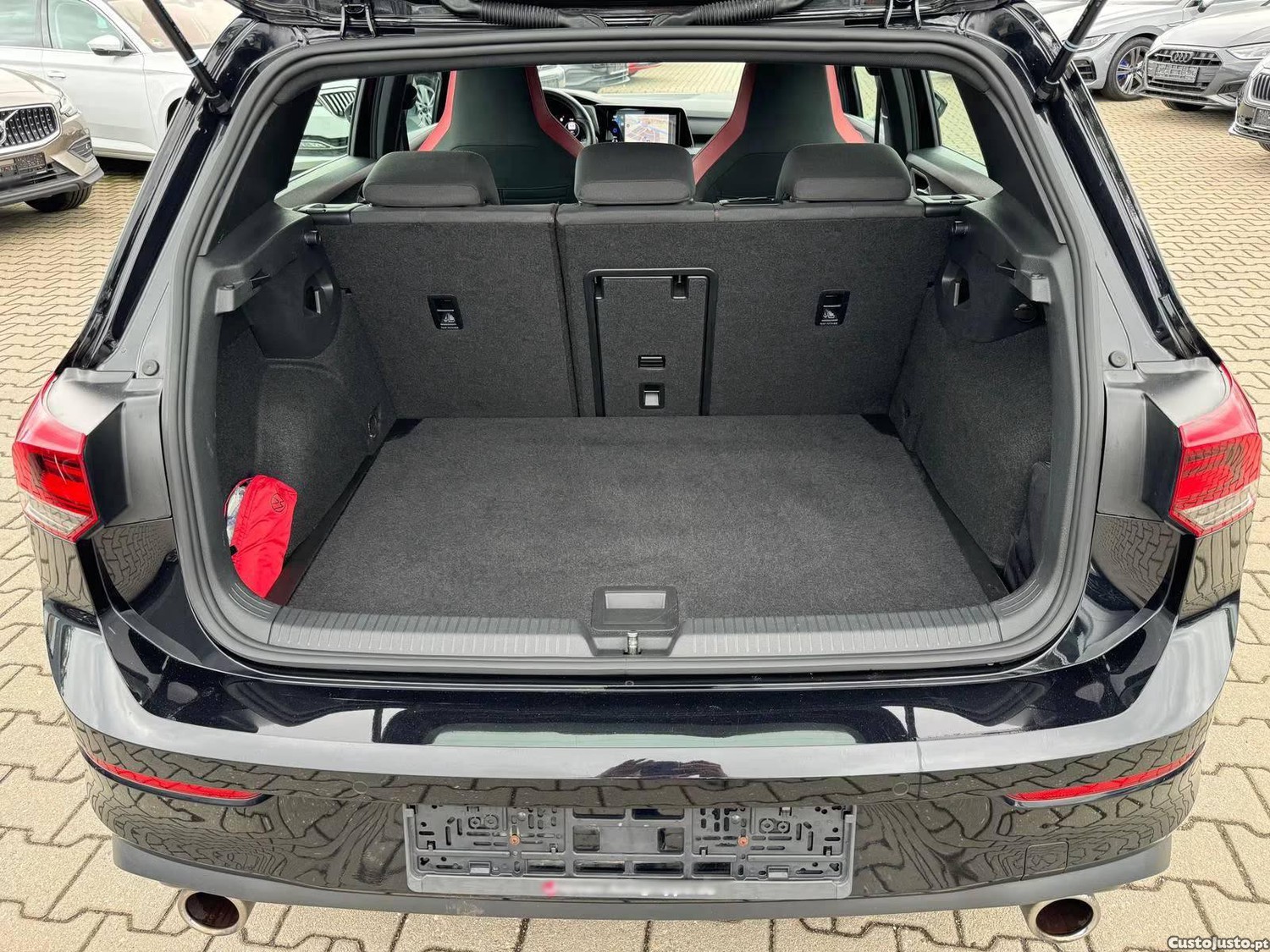 Volkswagen Golf 2.0 TSI GTI Black Style — fotografia 2