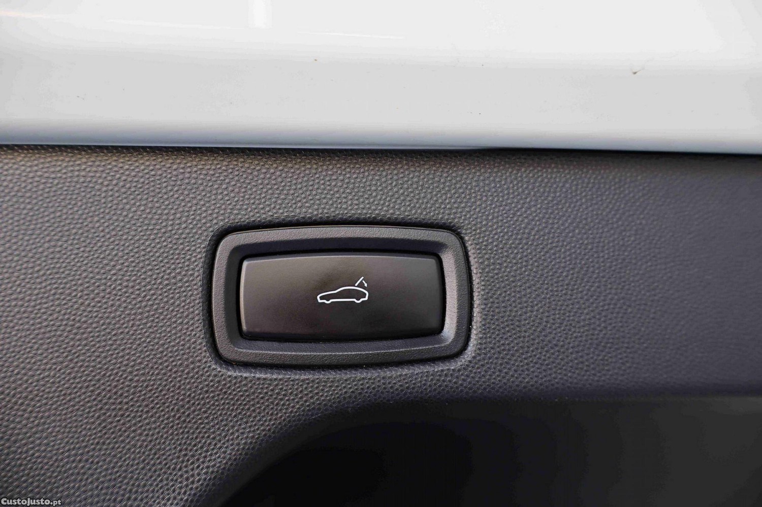 Porsche Macan Electric 4 — fotografia 14