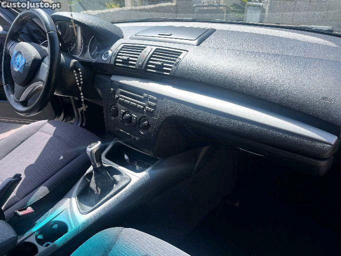 BMW 116 serie 1 — fotografia 2