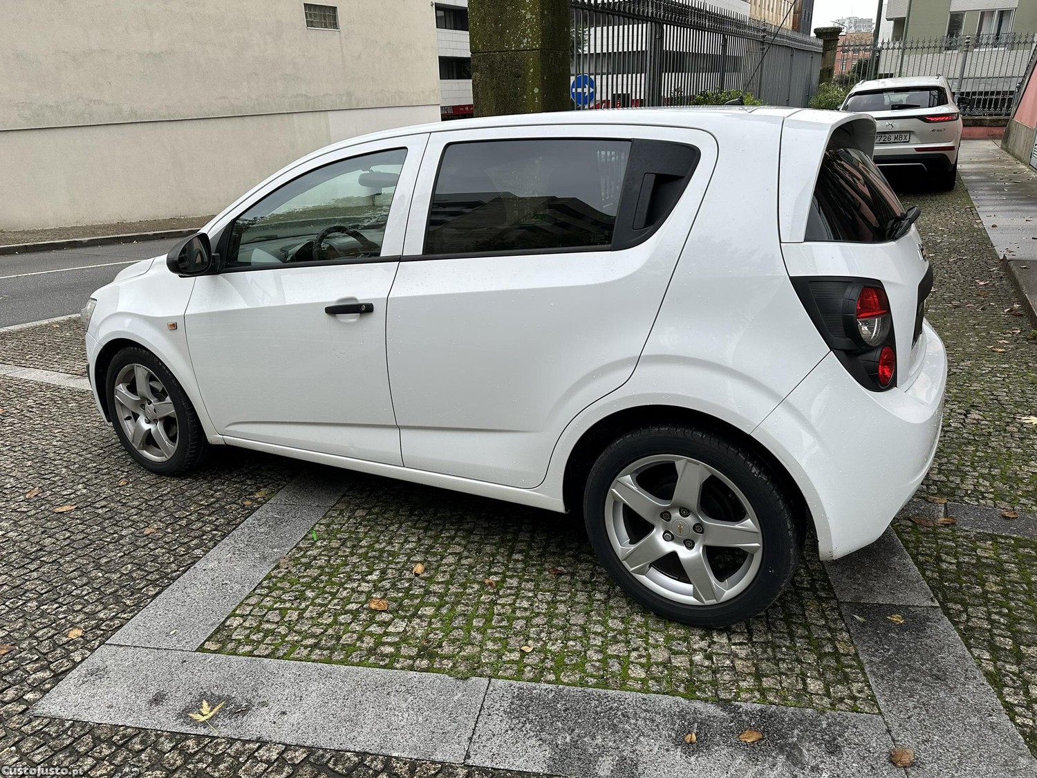Chevrolet Aveo 1.3 TDCi LS — fotografia 20