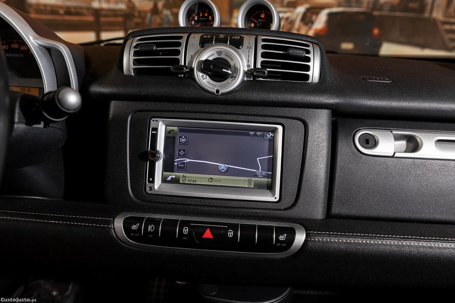 Smart Fortwo Cabrio 1.0 T Brabus Xclusive — fotografia 9