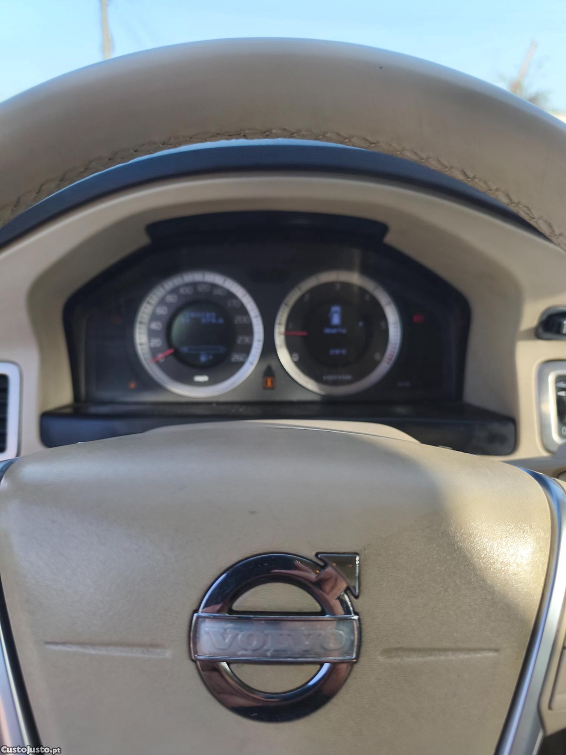 Volvo V70 2.0 D3 — fotografia 4