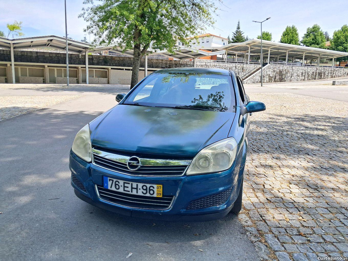 Opel Astra 13cdti — fotografia 8