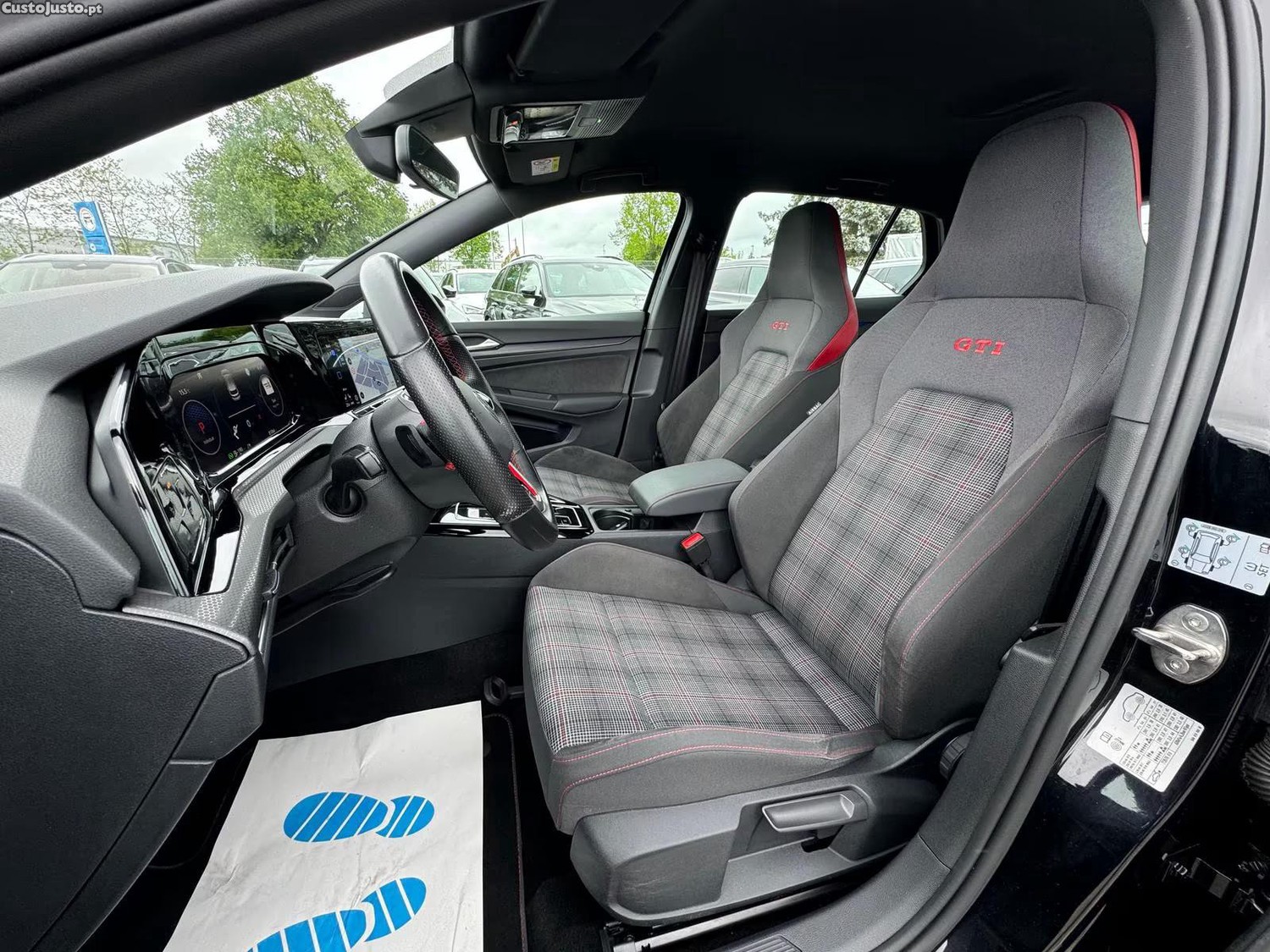 Volkswagen Golf 2.0 TSI GTI Black Style — fotografia 7