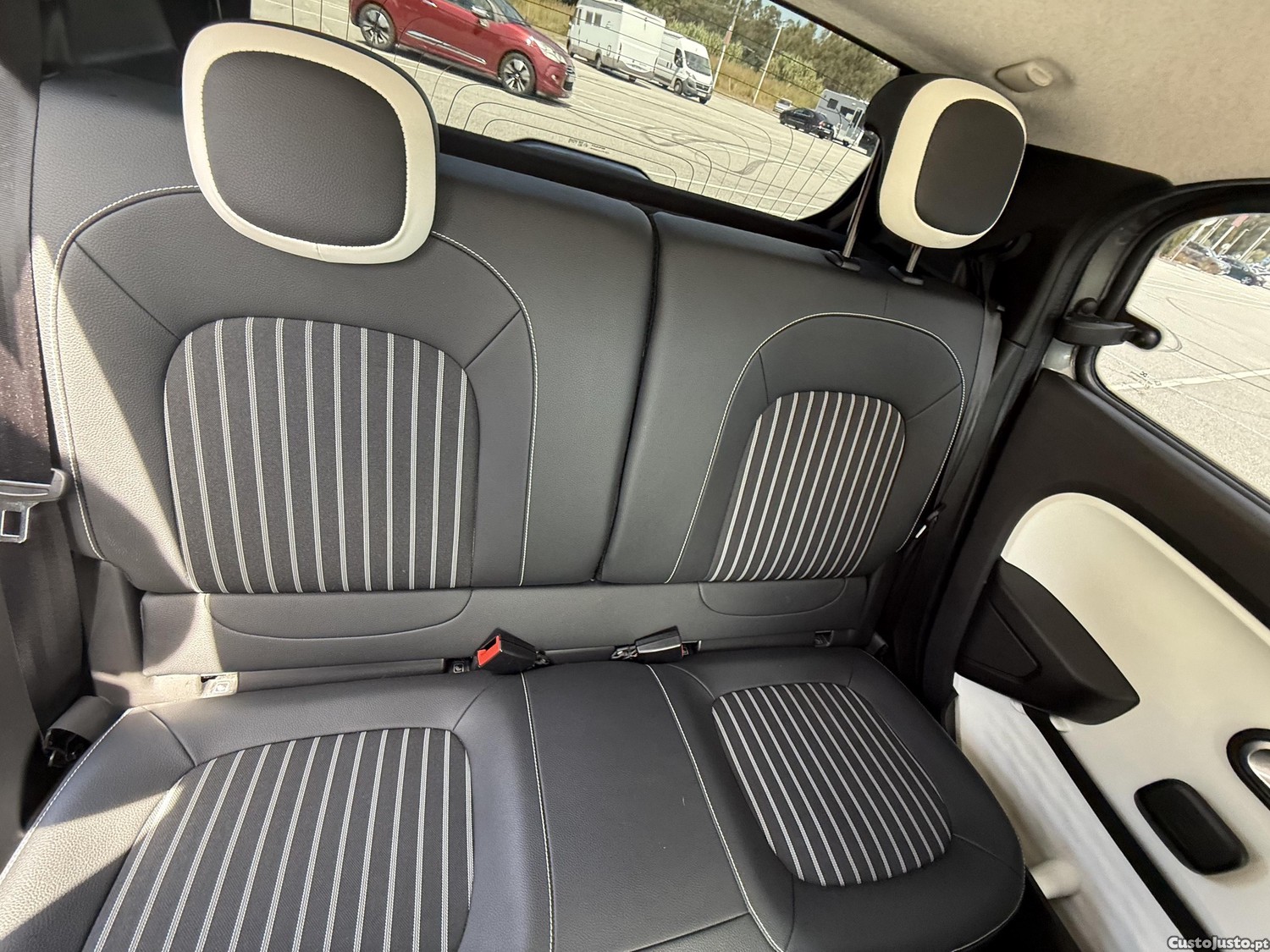 Renault Twingo 1.0 SCELUXE — fotografia 3