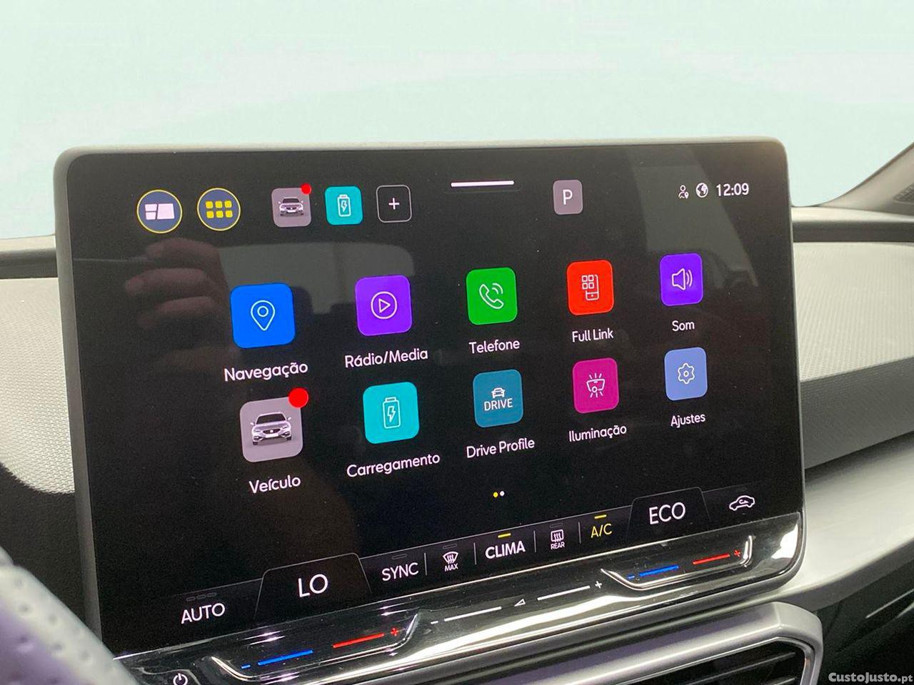 SEAT Leon 1.5 TSI e-Hybrid FR DSG — fotografia 4
