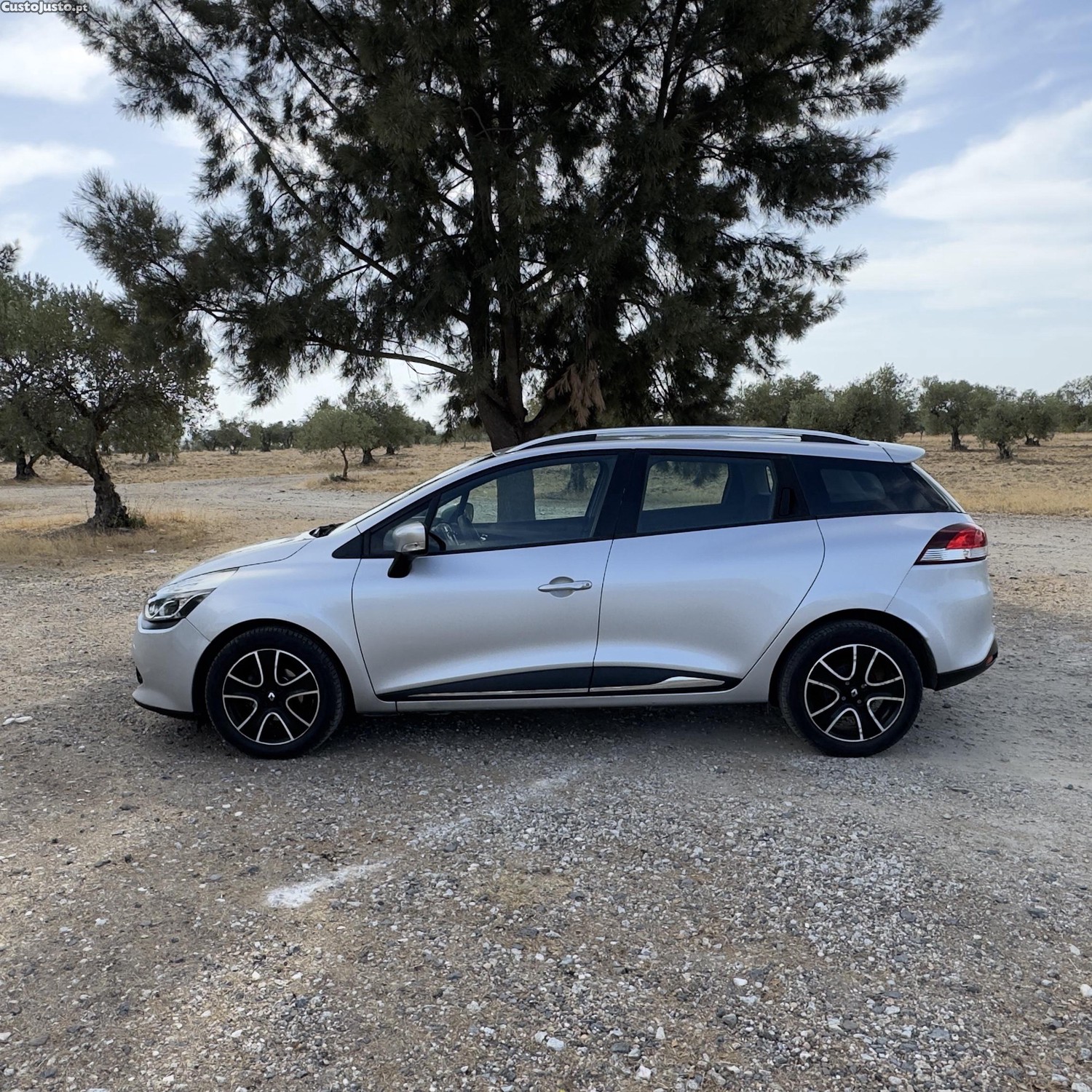 Renault Clio BREAK 0.9 Tce — fotografia 8