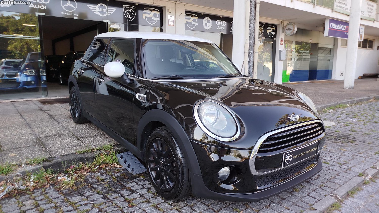 MINI Cooper 5 Portas 1.5 — fotografia 18