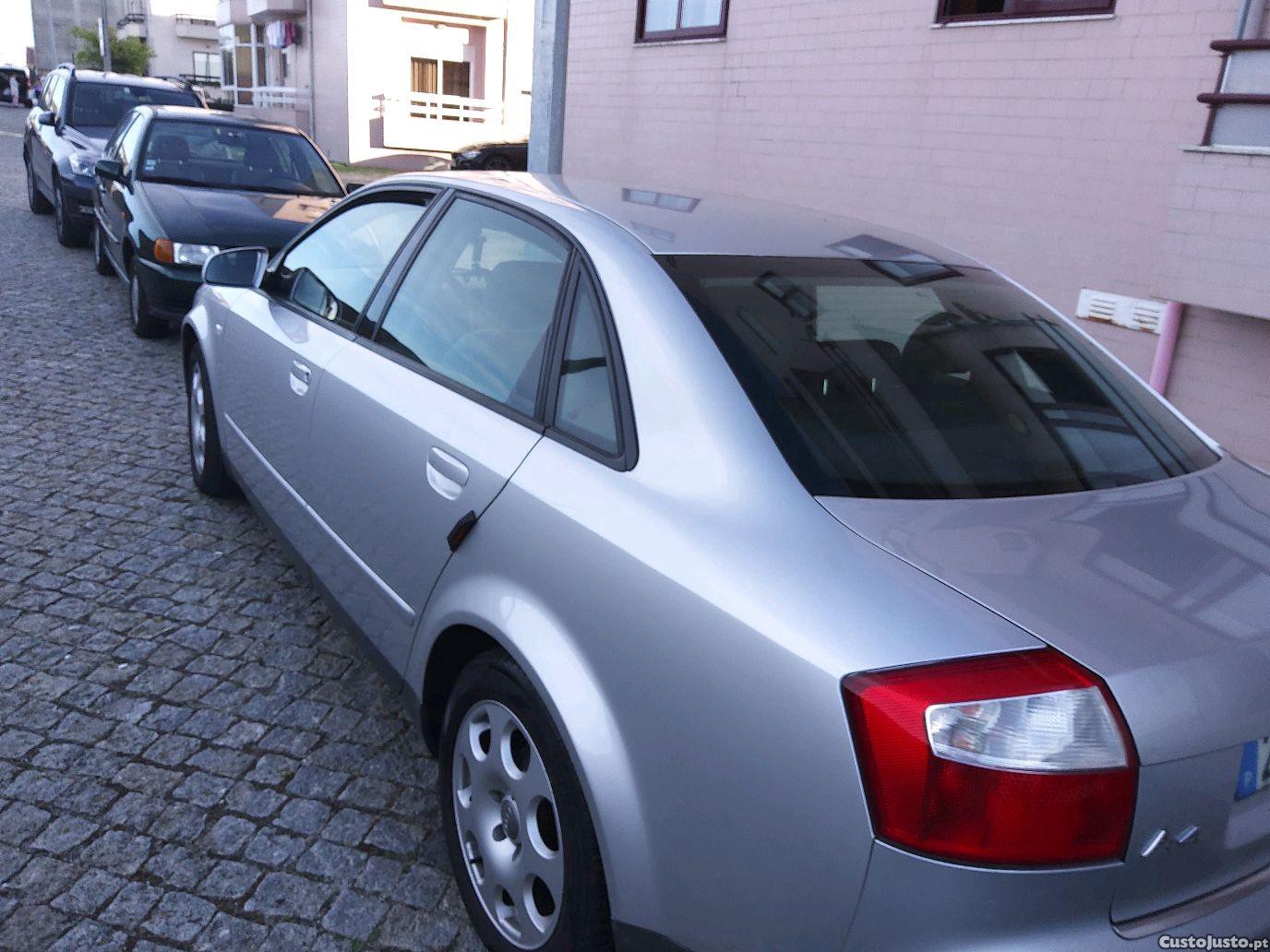 Audi A4 1800 — fotografia 3