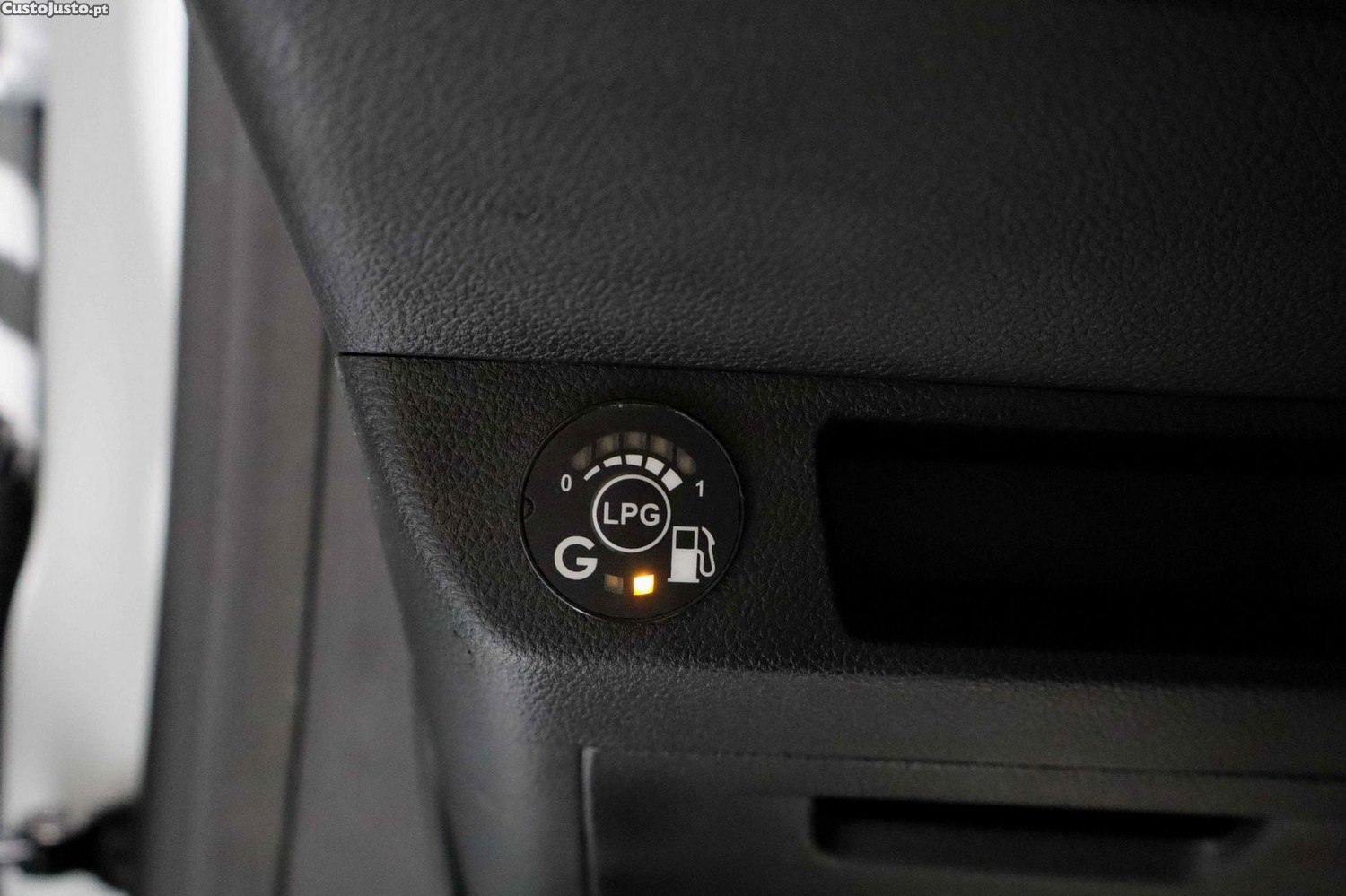 Renault Clio 1.0 TCe Evolution Bi-Fuel — fotografia 19