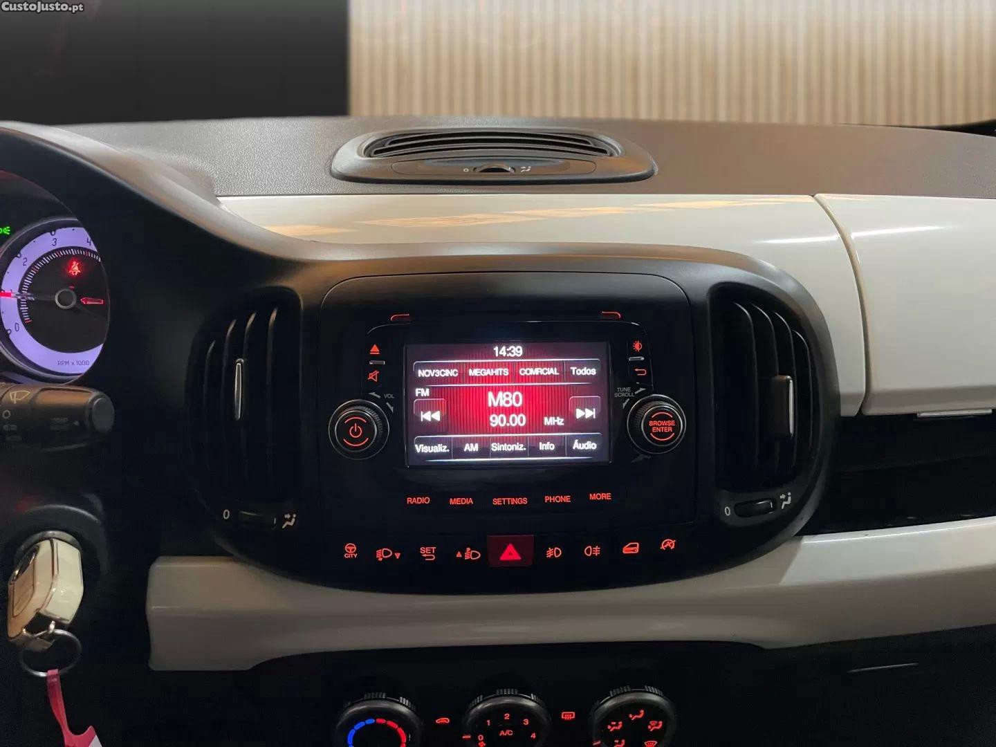 Fiat 500L 1.3 mj lounge — fotografia 11