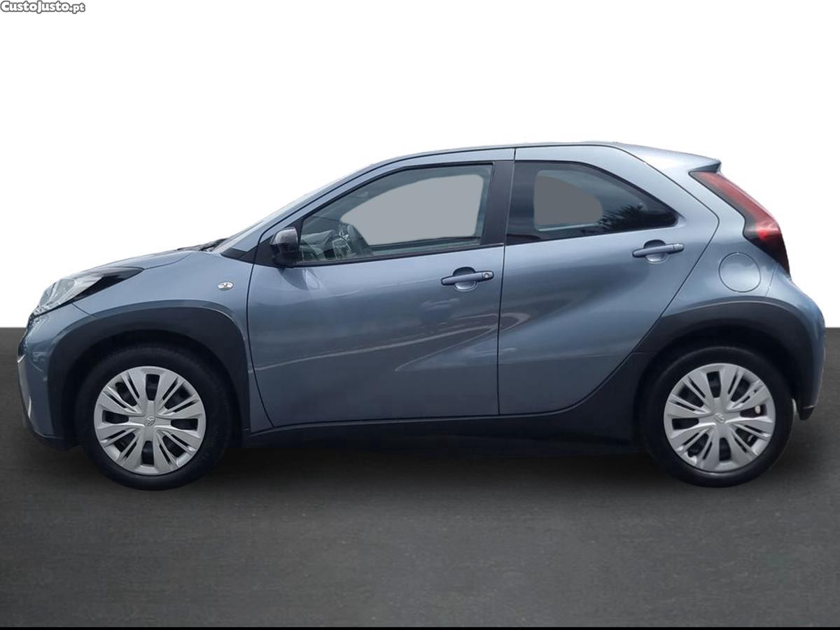 Toyota Aygo X 1.0 Play — fotografia 14