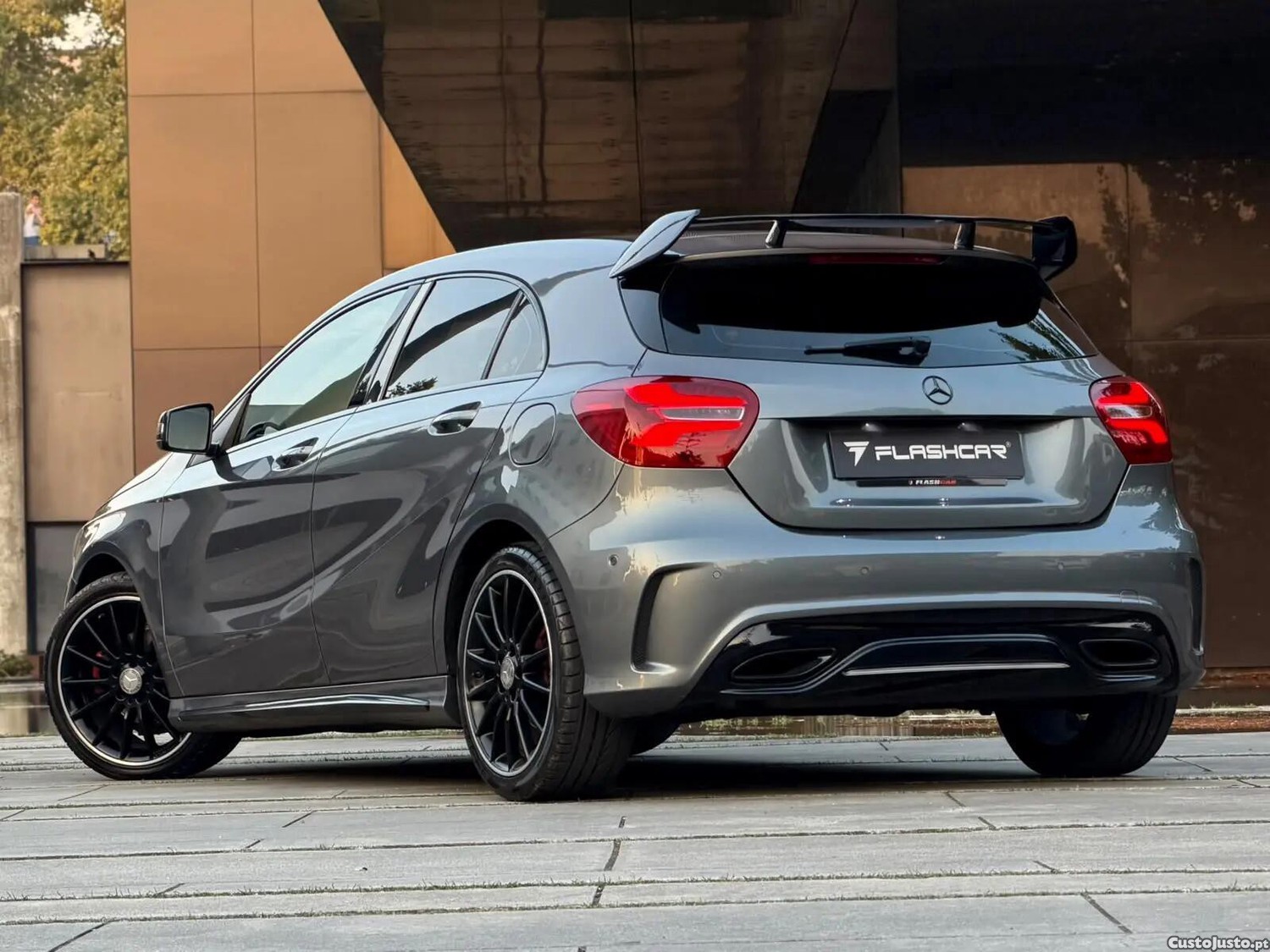 Mercedes-Benz A 180 AMG Line — fotografia 16