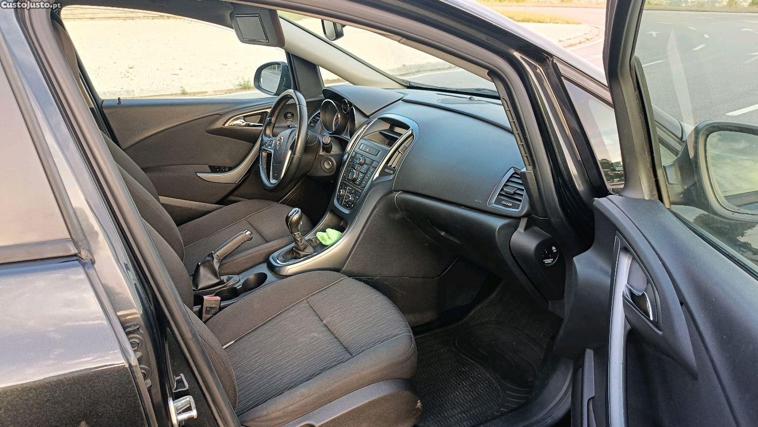 Opel Astra 5 portas — fotografia 4