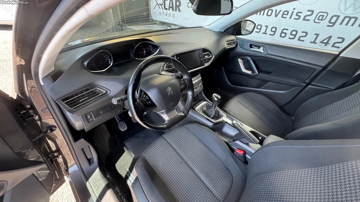 Peugeot 308 1.5 BlueHDi Style — fotografia 15