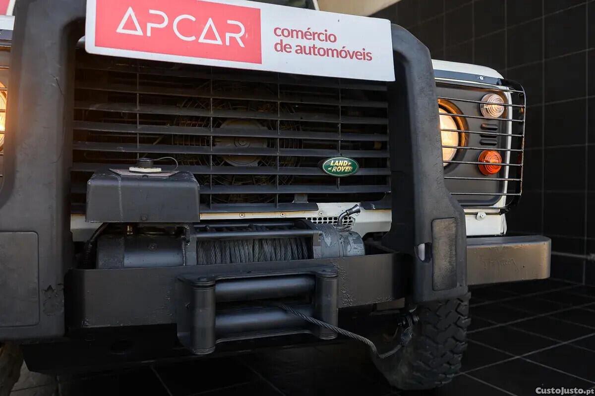 Land Rover Defender 110 2.5 Td5 E — fotografia 15