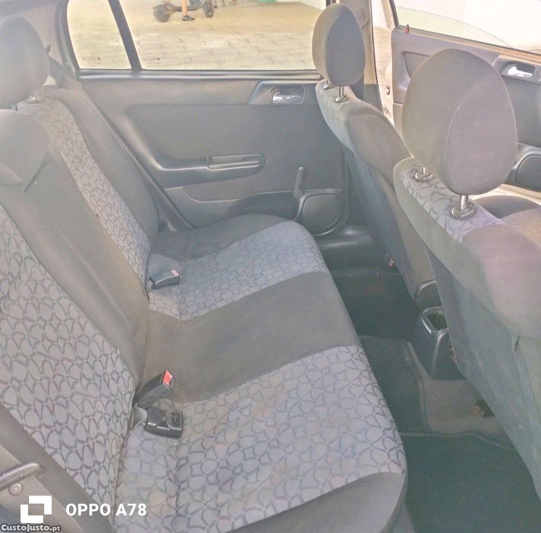 Opel Astra — fotografia 3