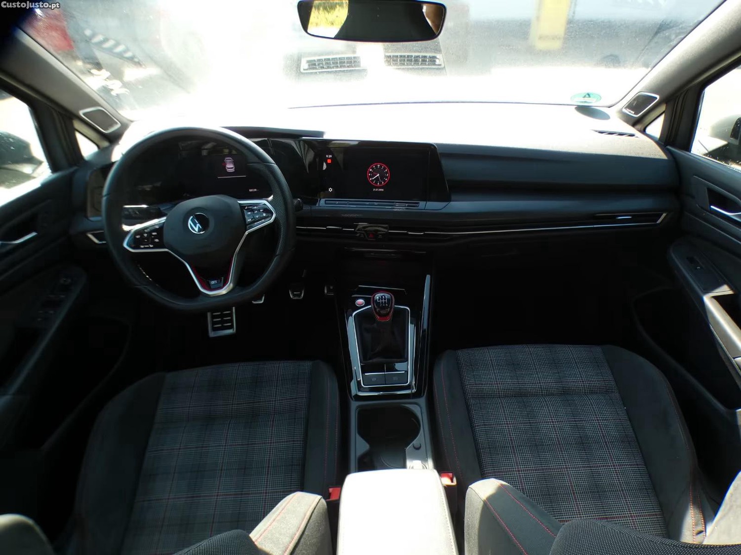 Volkswagen Golf 2.0 TSI GTI — fotografia 4