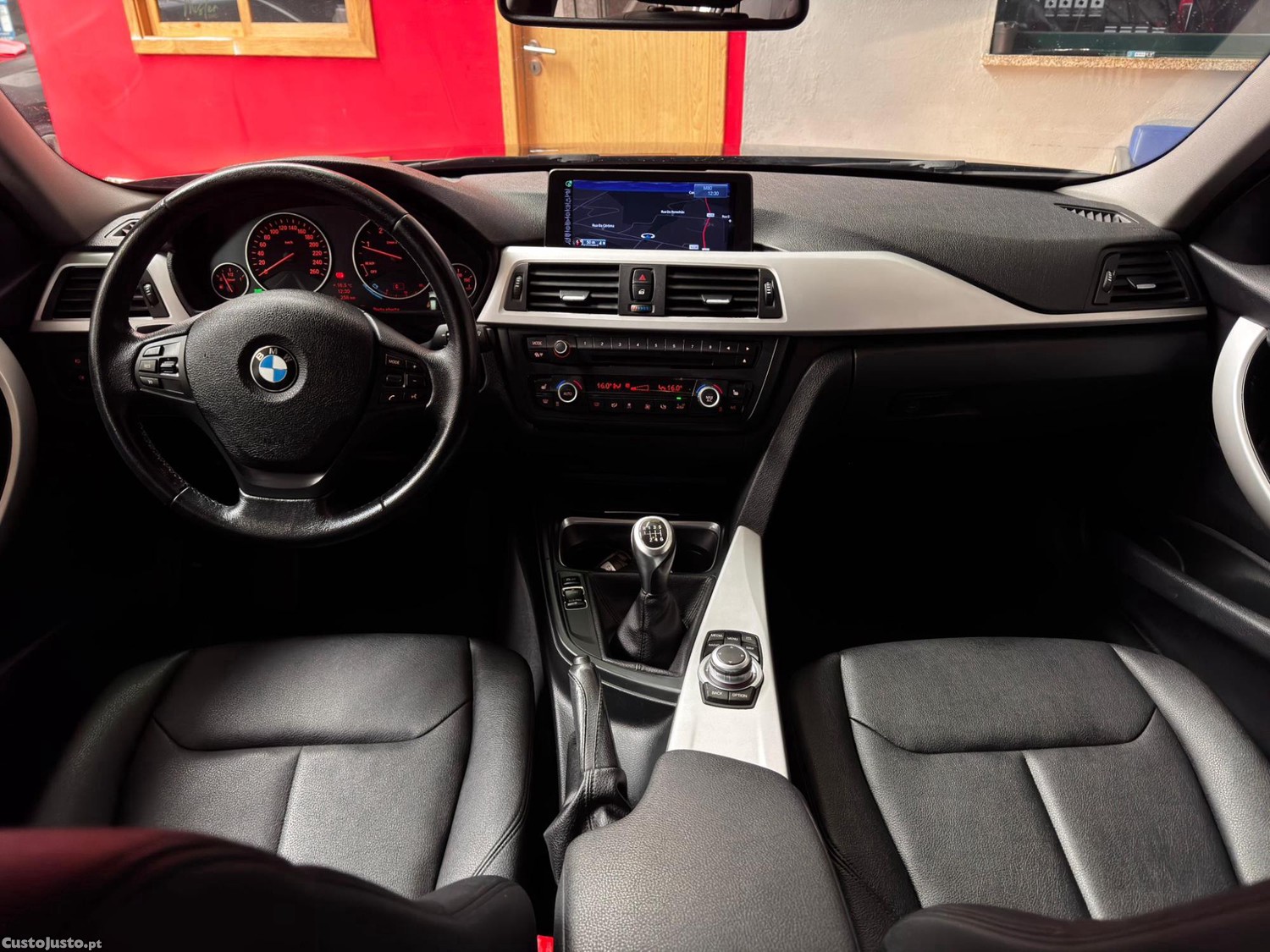 BMW 318 D Touring — fotografia 4