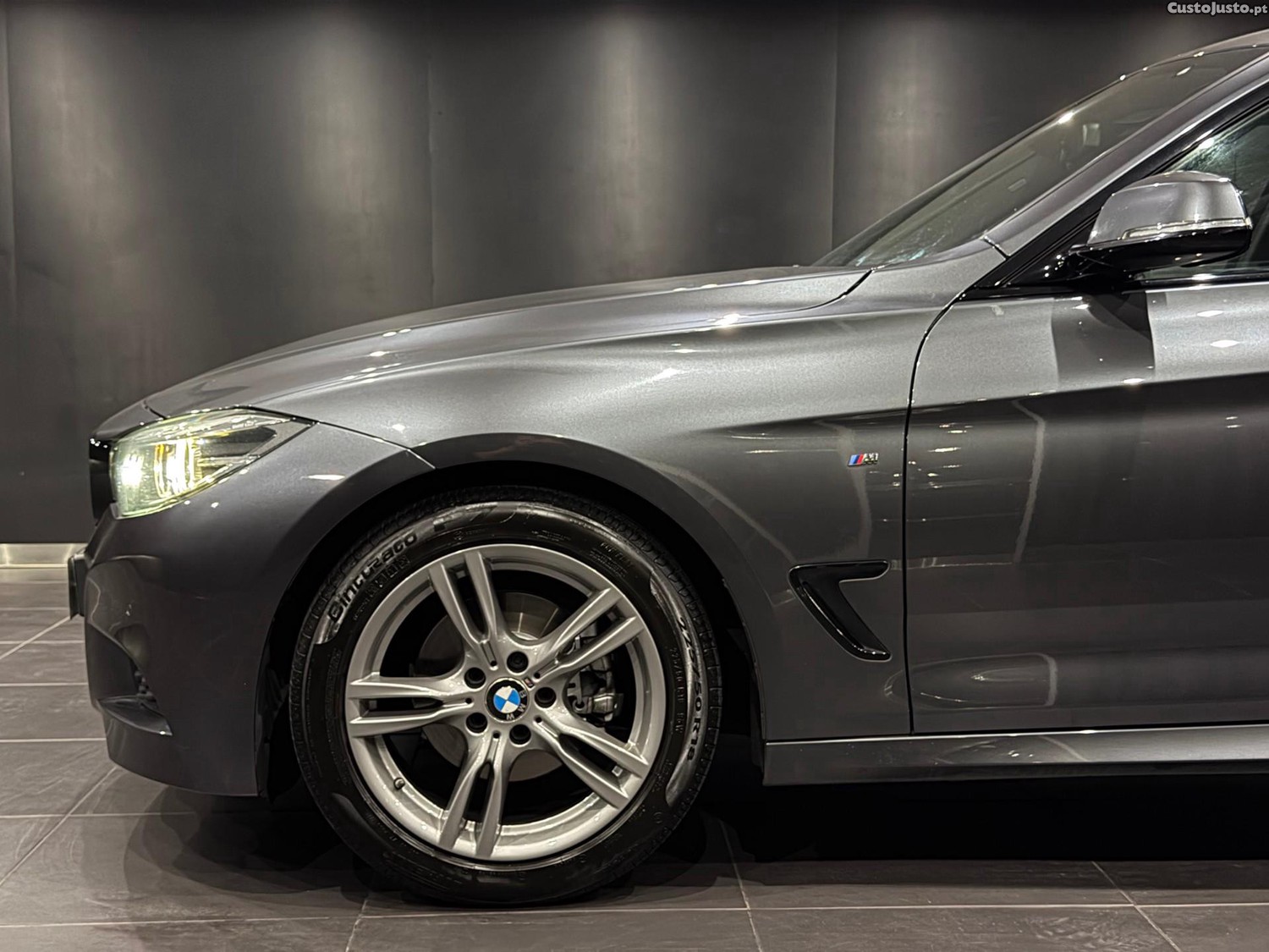 BMW 320 d Auto Pack M — fotografia 23