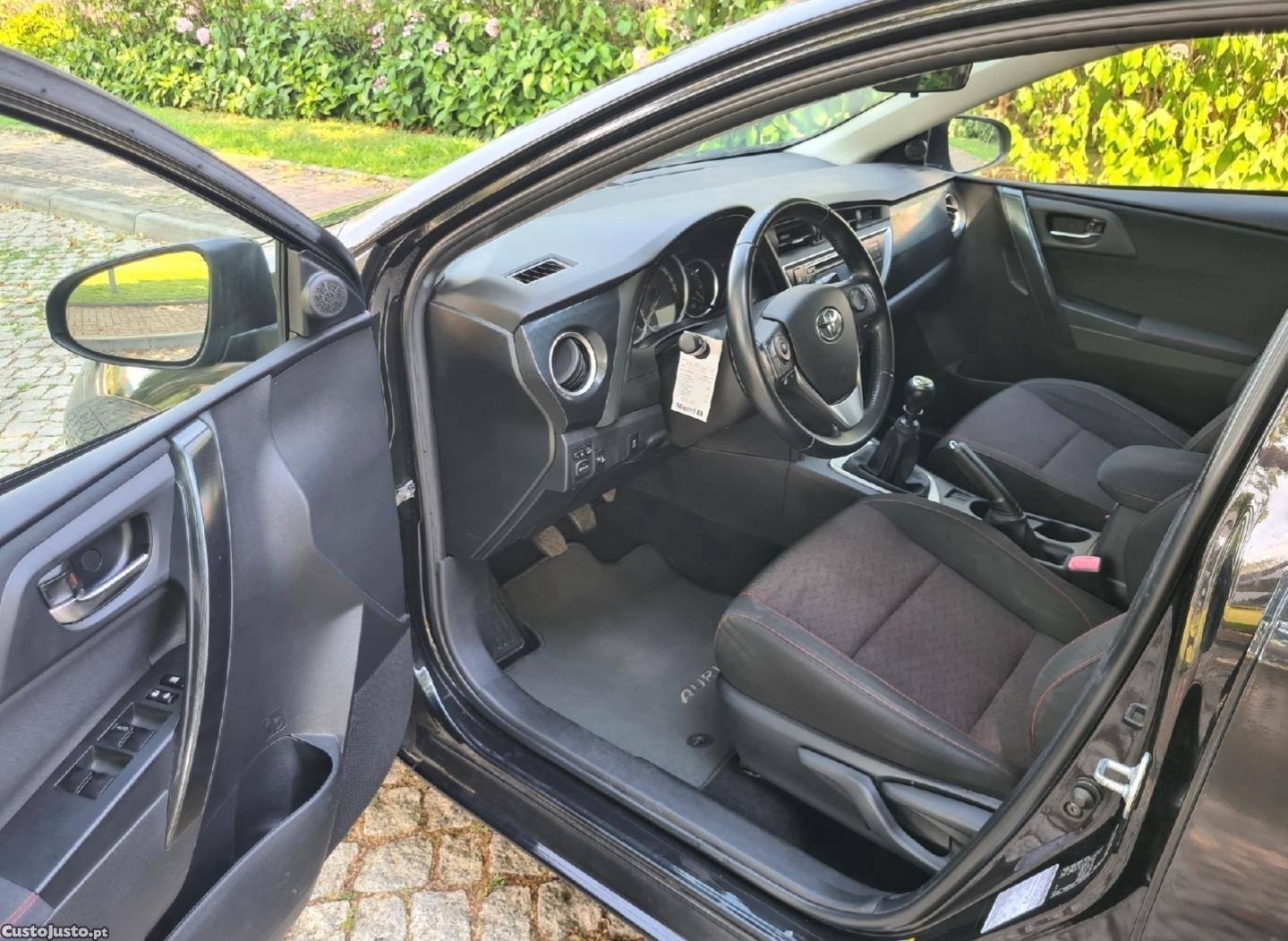Toyota Auris GPS A/C Cx6 — fotografia 6