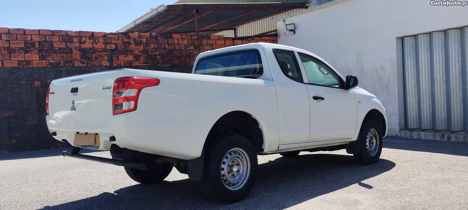 Mitsubishi L200 3 Lugares 4x4 — fotografia 4