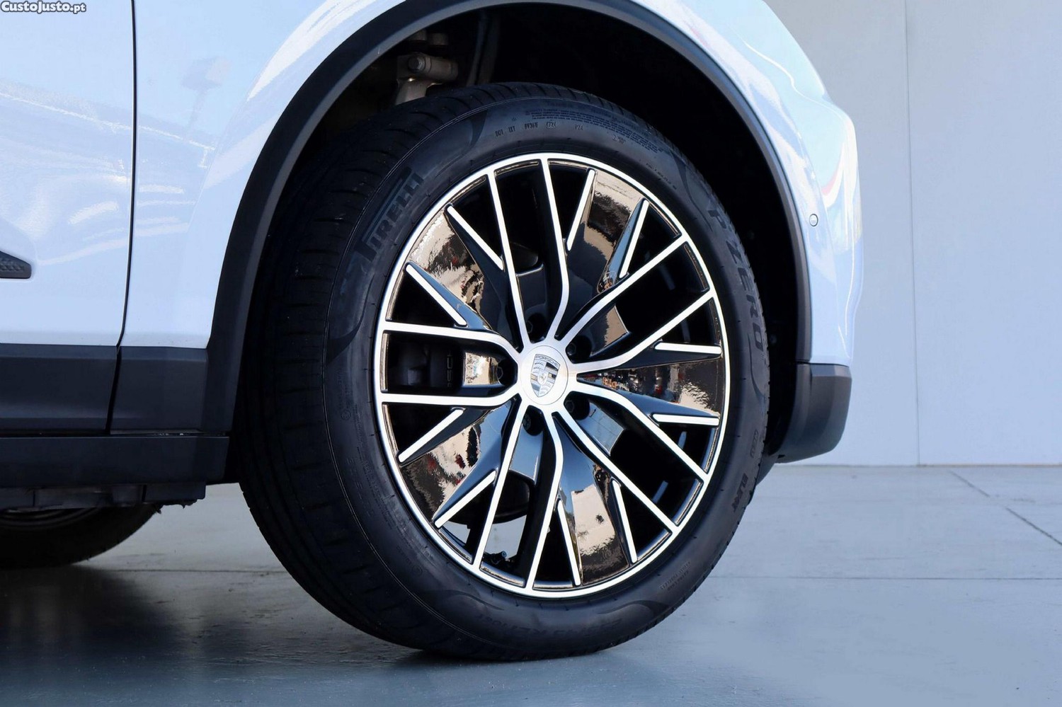 Porsche Macan Electric 4 — fotografia 17