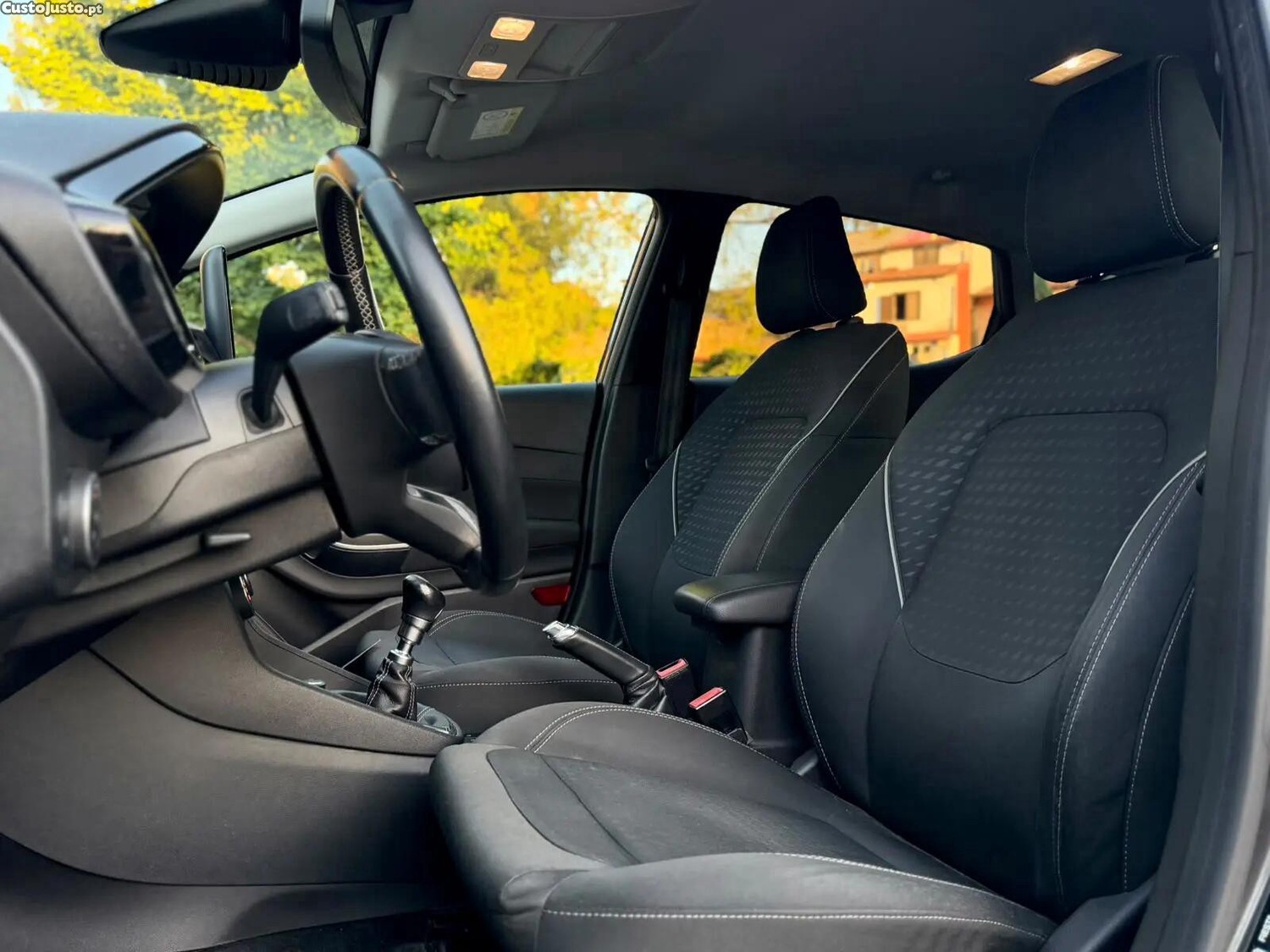 Ford Fiesta 1.5 TDCi Titanium — fotografia 5