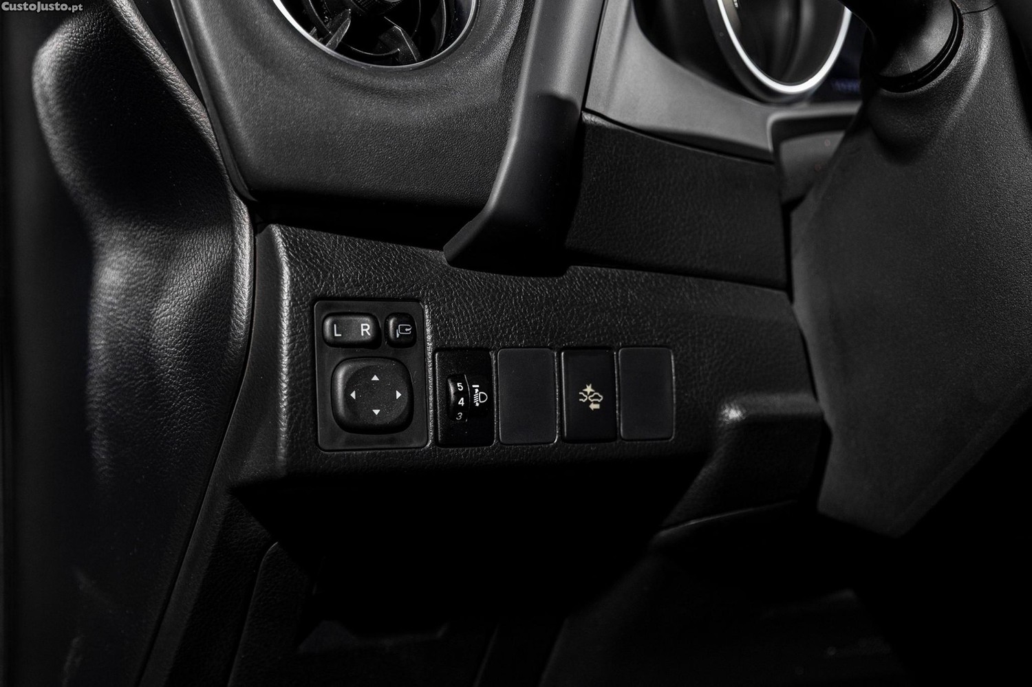 Toyota Auris 1.6 D-4D Comfort+P.Sport — fotografia 7