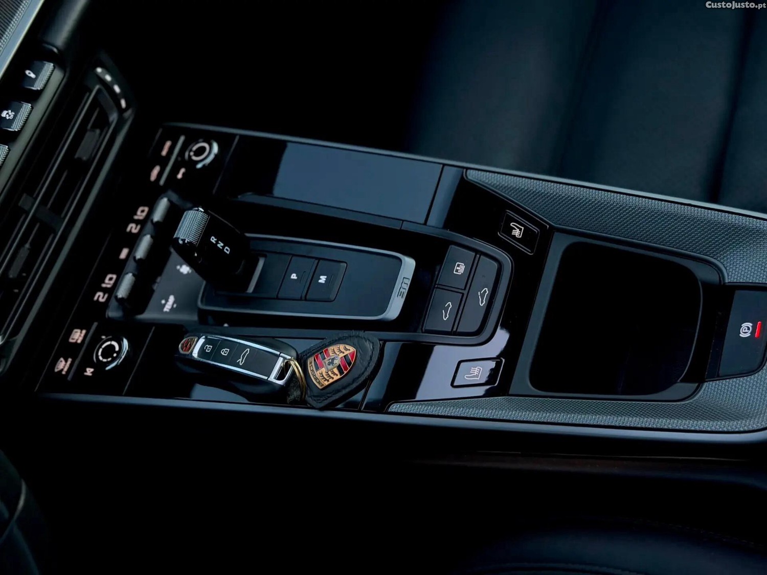 Porsche 911 Carrera 4 PDK — fotografia 7