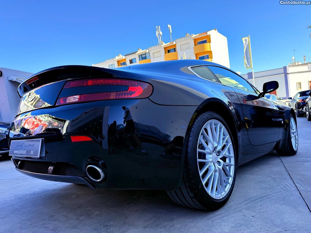 Aston Martin Vantage Sport Shift — fotografia 17